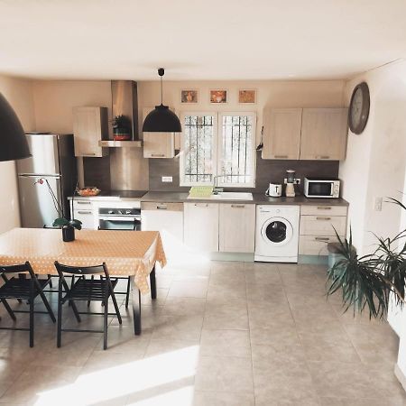 Bas De Villa. Cote D'Azur, A 20 Kms De Nice Contes  Kültér fotó