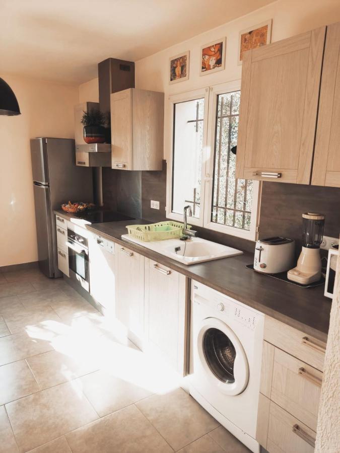 Bas De Villa. Cote D'Azur, A 20 Kms De Nice Contes  Kültér fotó