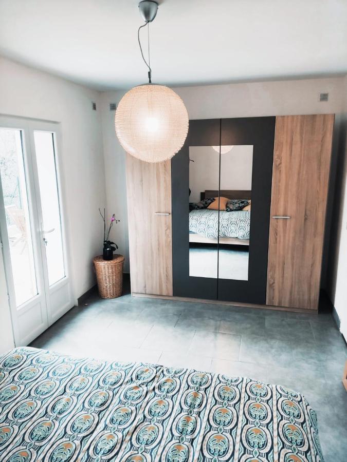 Bas De Villa. Cote D'Azur, A 20 Kms De Nice Contes  Kültér fotó